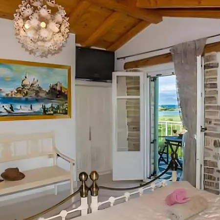 Apartment Siorra Angelina Peritheia